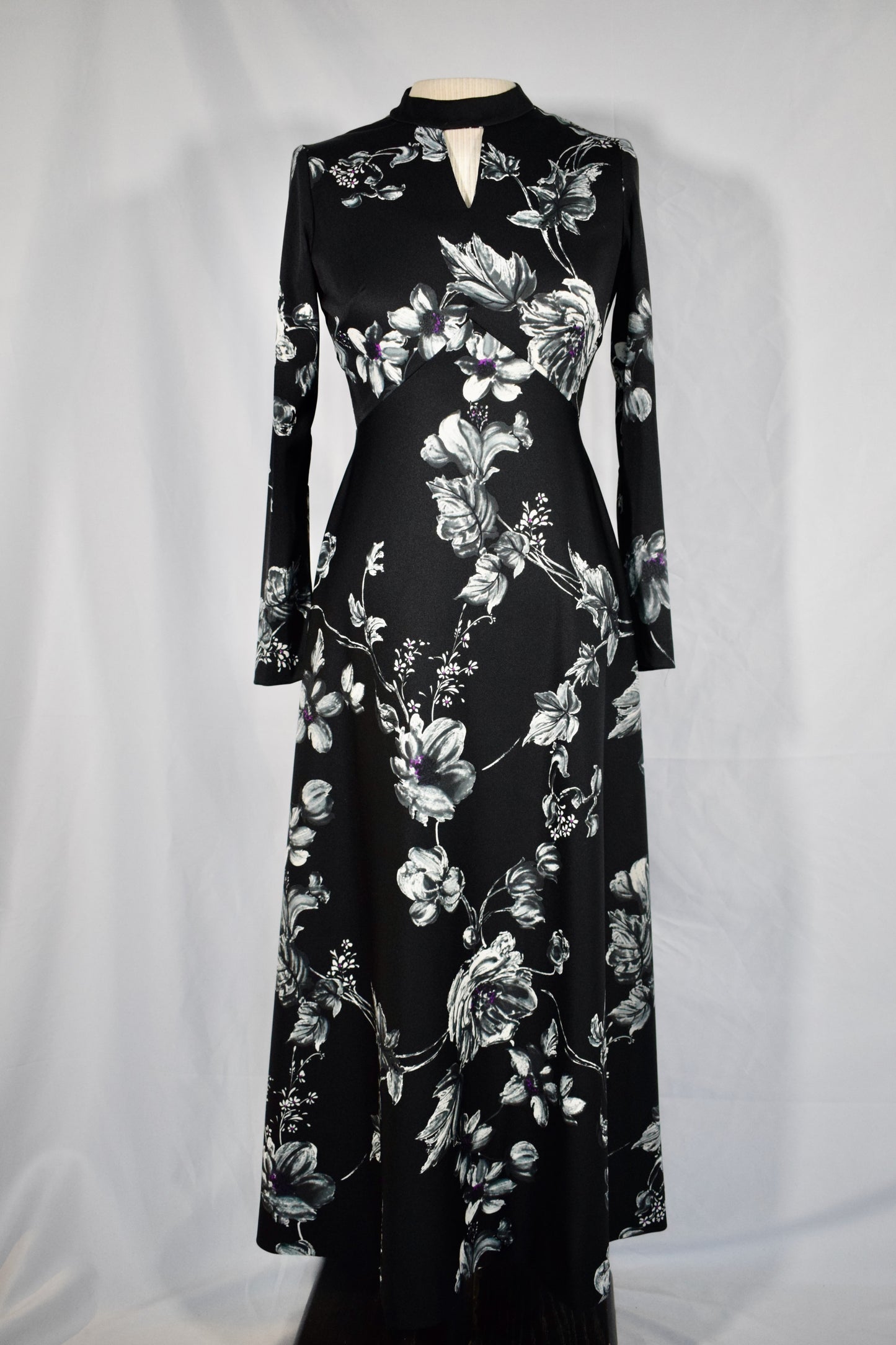 1970s Grey and Purple Floral Dress- D'Allaird's