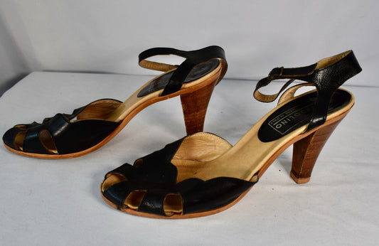 Open-toed shoes- Bandolino