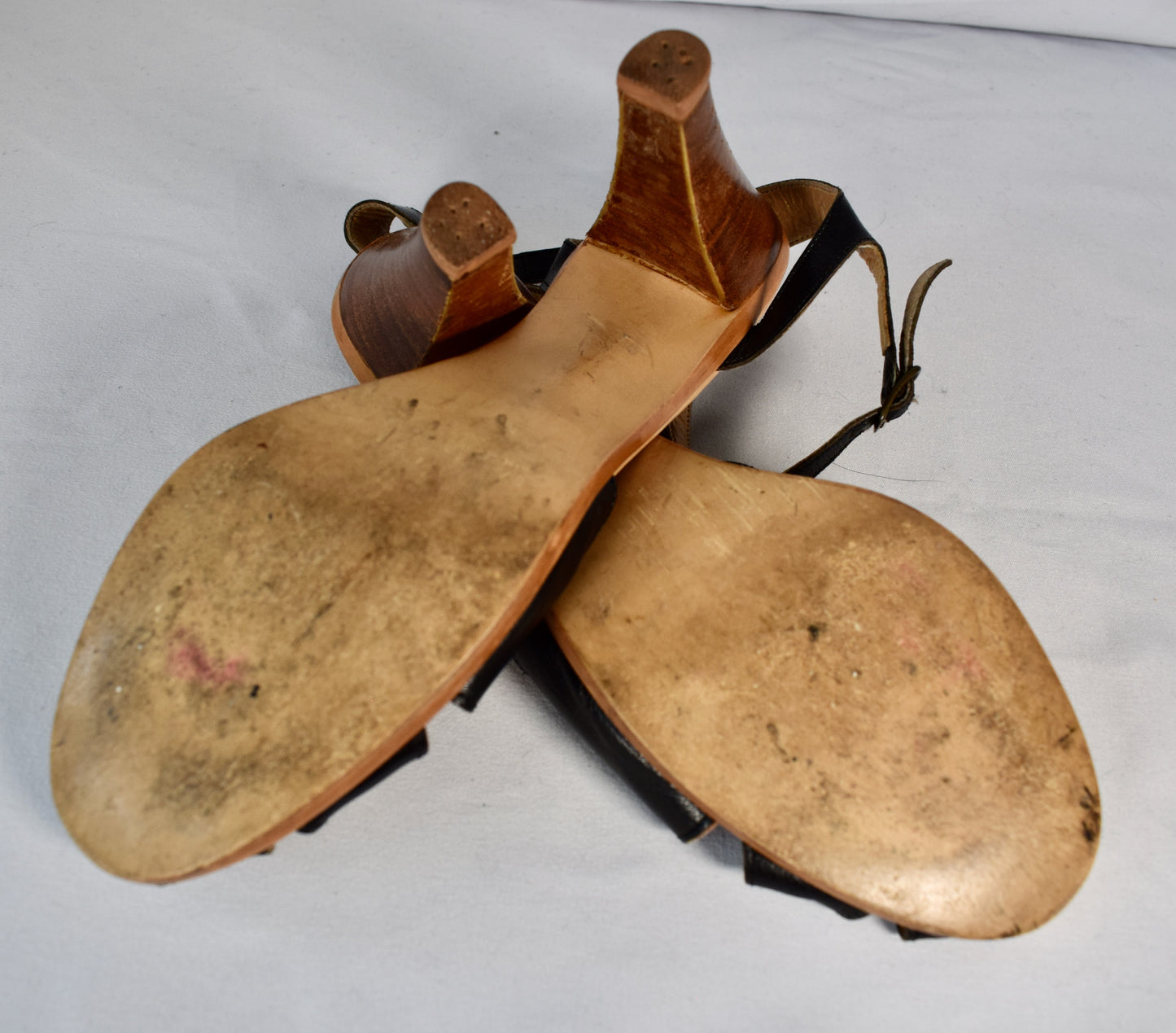 Open-toed shoes- Bandolino