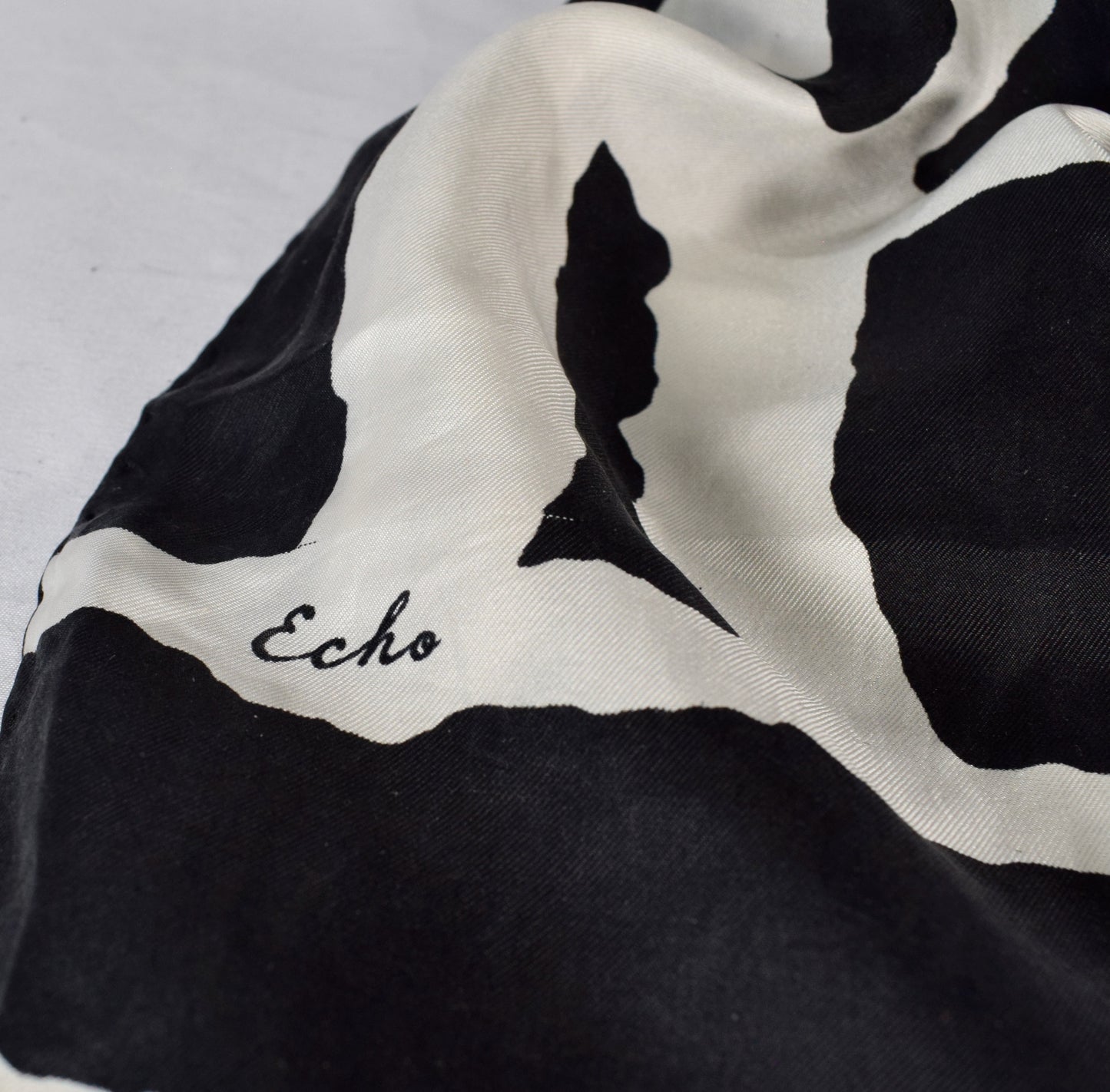 Black and White Hashmark Scarf, Echo