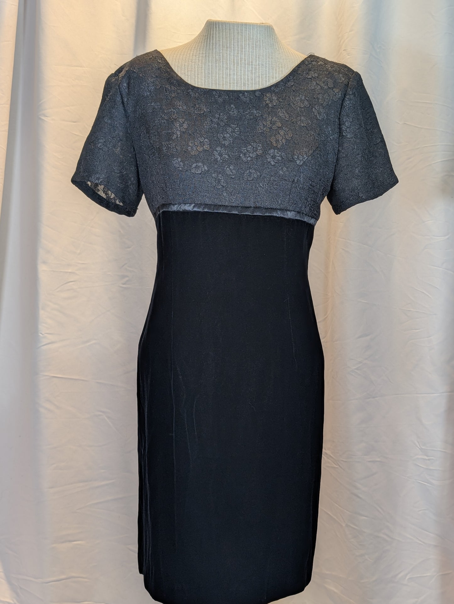 1990s Velvet Empire Dress- Memoires